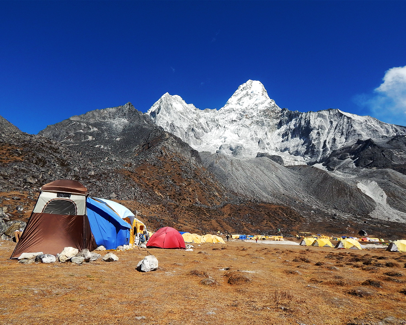 Ama Dablam Base Camp Luxury Trek