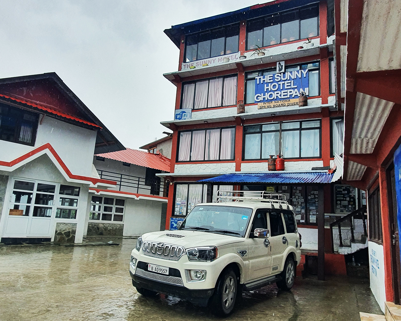 Poon Hill Drive Tour