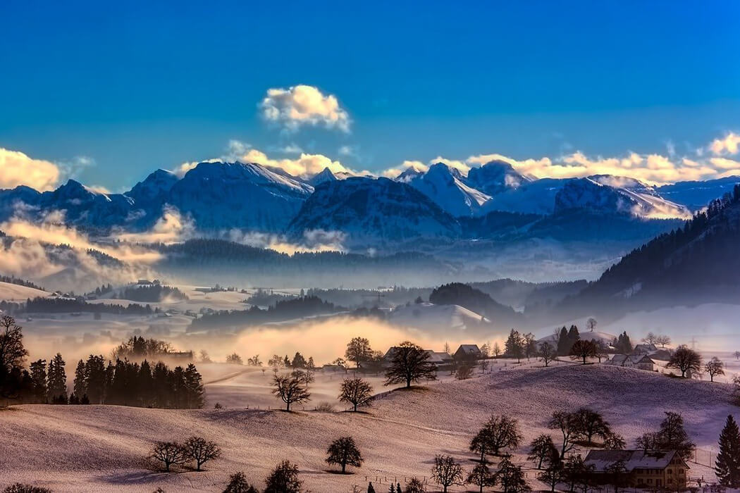 Alpes Mountain Range