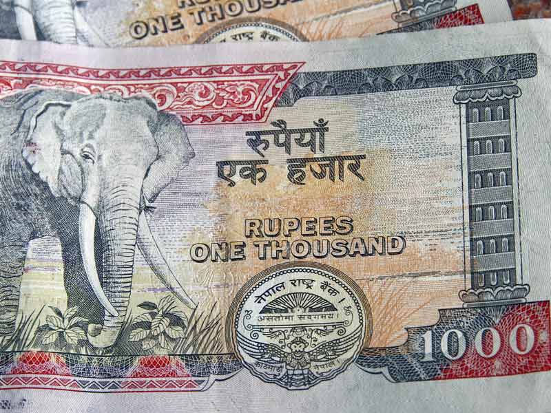 carry-nepalese-rupees