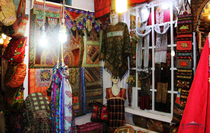 nepalese cloths shopping tour in kathmandu