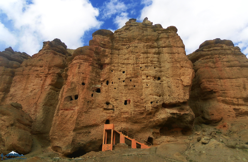 sija cave upper mustang trek