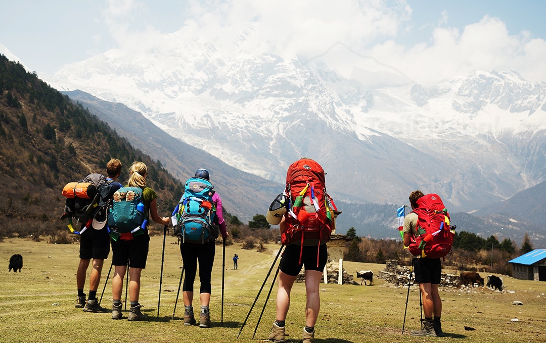 Solo Manaslu Trekking 2023-2024