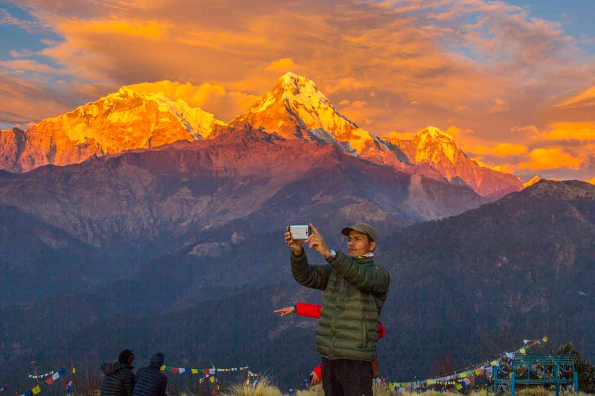 sunset view from poon hill abc trekking