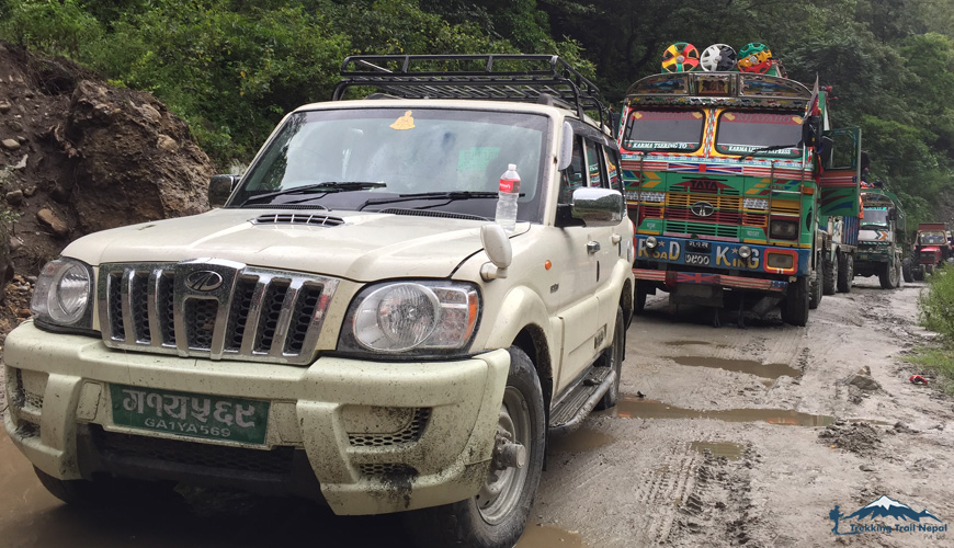 upper mustang drive tour