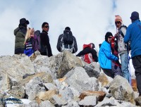 final hike of short ebc trekking near everest base camp