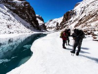 frozen river trekking india trekking trail nepal