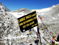 larkya la pass 5106 m of manaslu trekking 