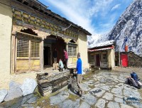 Mu Gompa Tsum Valley Trek