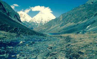 chomolhari base camp trek