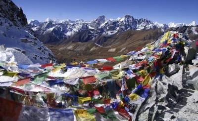 everest cho la pass trek